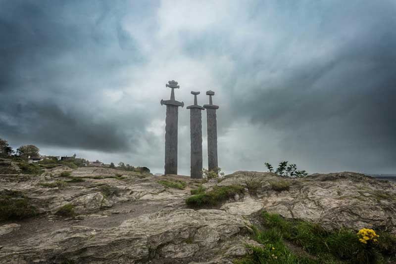 Tres-Espadas-en-la-Roca-stavanger